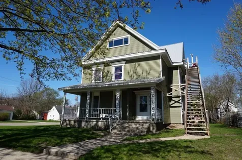 601 N Jackson Street Charles City IA 50616