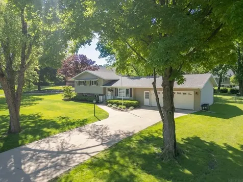 710 3rd Avenue Charles City IA 50616