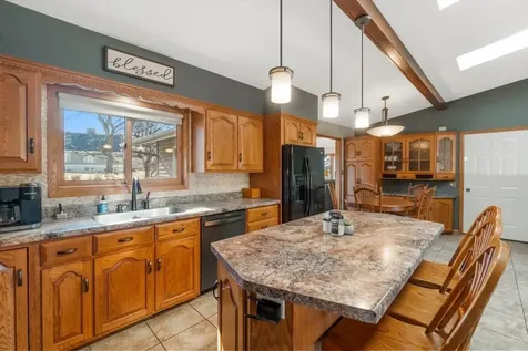 710 3rd Avenue Charles City IA 50616