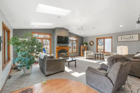 710 3rd Avenue Charles City IA 50616