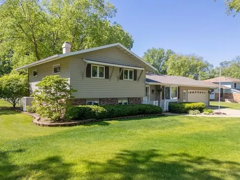 710 3rd Avenue Charles City IA 50616
