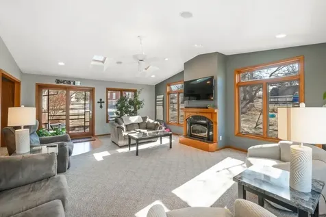 710 3rd Avenue Charles City IA 50616
