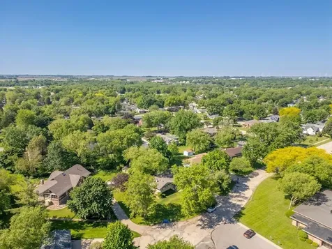 710 3rd Avenue Charles City IA 50616