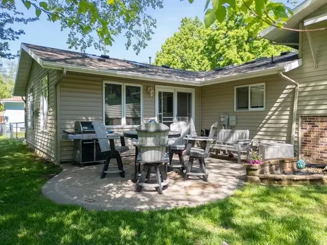 710 3rd Avenue Charles City IA 50616