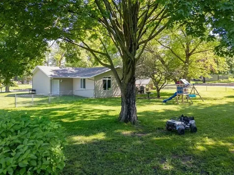 710 3rd Avenue Charles City IA 50616