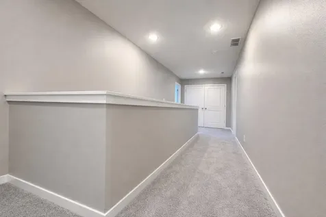 3365 Lincolnshire Road Waterloo IA 50701
