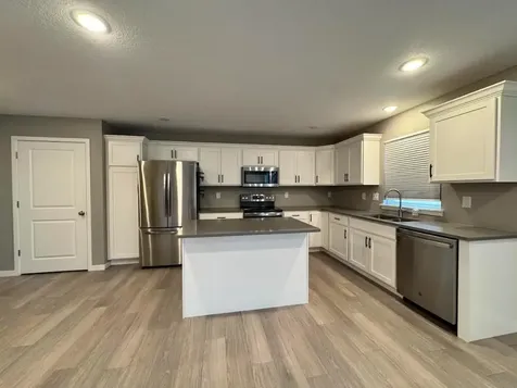 3365 Lincolnshire Road Waterloo IA 50701