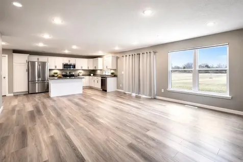 3365 Lincolnshire Road Waterloo IA 50701