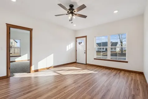 707 NE 5th Avenue Independence IA 50644
