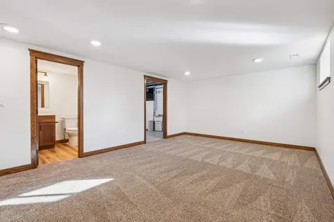 707 NE 5th Avenue Independence IA 50644