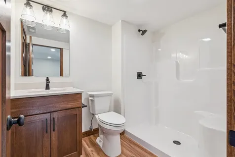 707 NE 5th Avenue Independence IA 50644