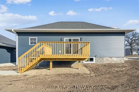 707 NE 5th Avenue Independence IA 50644