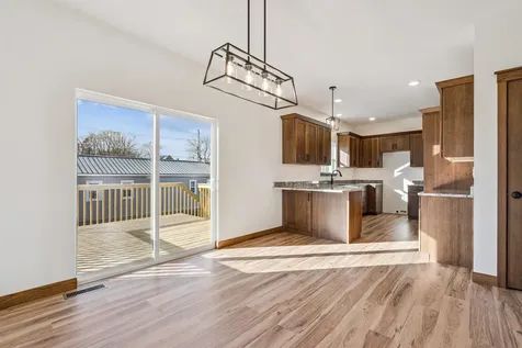 707 NE 5th Avenue Independence IA 50644