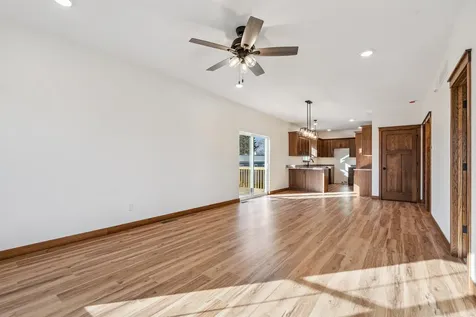 707 NE 5th Avenue Independence IA 50644