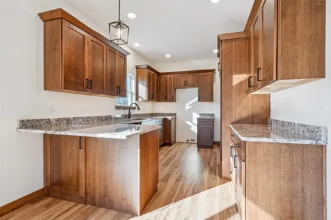 707 NE 5th Avenue Independence IA 50644