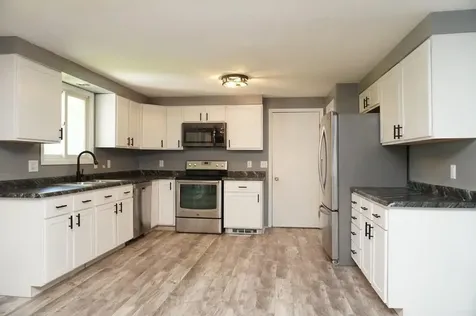 1007 11th Street Charles City IA 50616