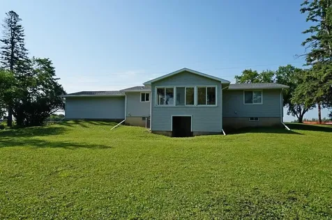 1007 11th Street Charles City IA 50616