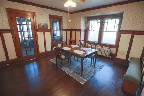 610 5th Street Gladbrook IA 50635