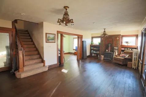 610 5th Street Gladbrook IA 50635