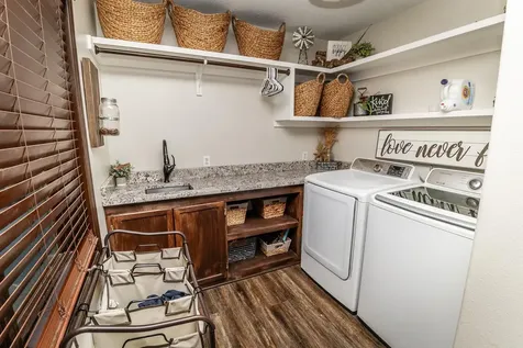 3070 Highway 30 Chelsea IA 52215