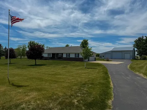 2520 Wooster Road Jesup IA 50648