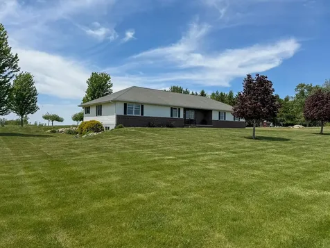2520 Wooster Road Jesup IA 50648