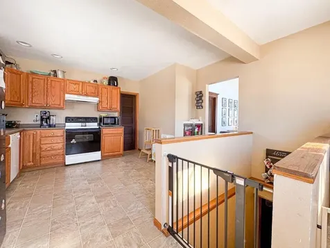 207 7th Street Grundy Center IA 50638