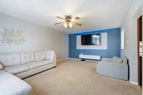 710 SE 5th Avenue Dyersville IA 52040