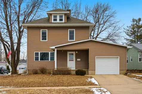 710 SE 5th Avenue Dyersville IA 52040
