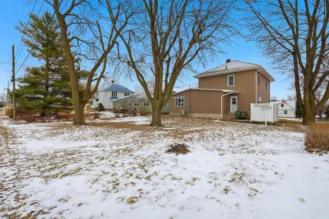 710 SE 5th Avenue Dyersville IA 52040