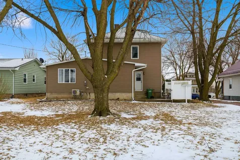710 SE 5th Avenue Dyersville IA 52040