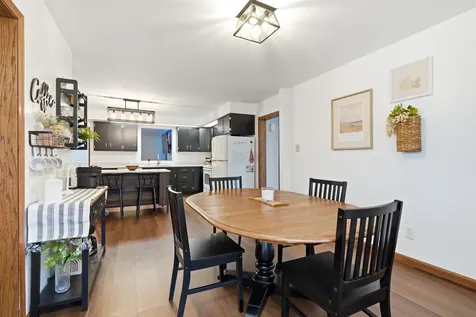 710 SE 5th Avenue Dyersville IA 52040