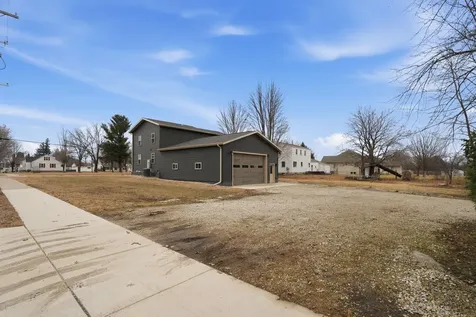 103 E Logan Street New Hampton IA 50659