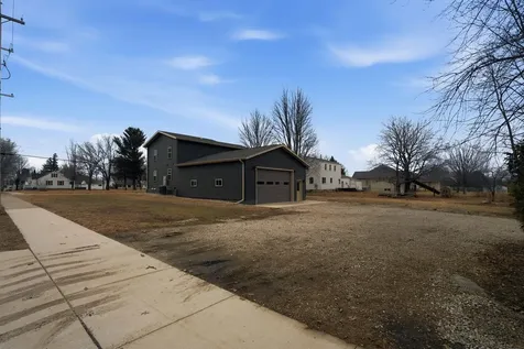 103 E Logan Street New Hampton IA 50659