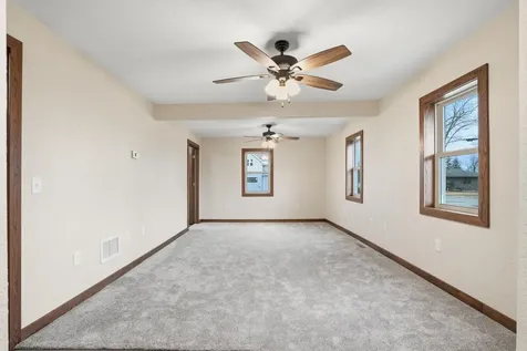 103 E Logan Street New Hampton IA 50659