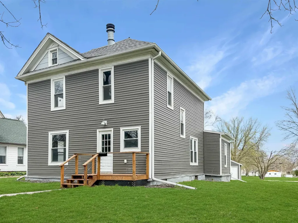 614 1st Street Traer IA 50675
