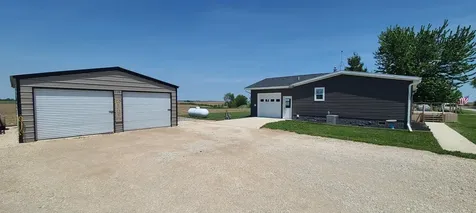112 Merrill Road Castalia IA 52133
