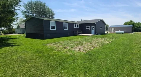 112 Merrill Road Castalia IA 52133