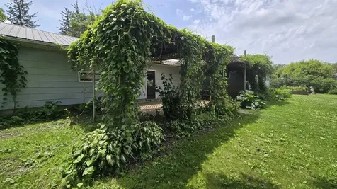 111 Pine Street New Hampton IA 50659