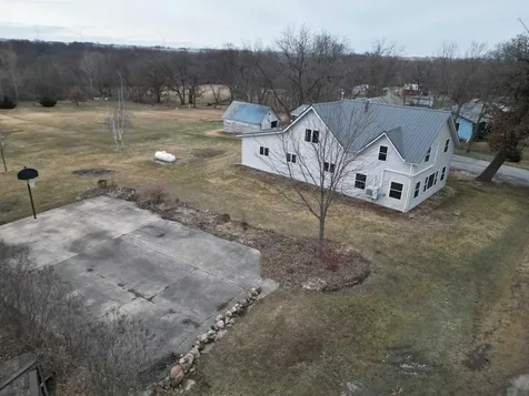 111 Pine Street New Hampton IA 50659