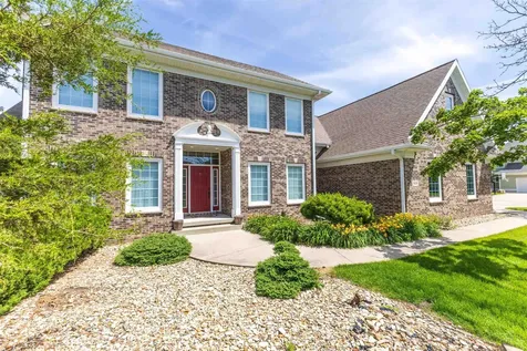 3023 Wellington Drive Cedar Falls IA 50613