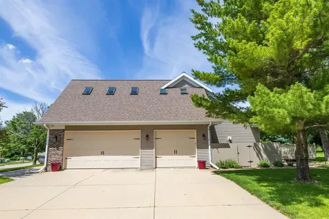 3023 Wellington Drive Cedar Falls IA 50613