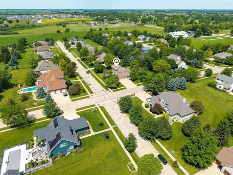 3023 Wellington Drive Cedar Falls IA 50613
