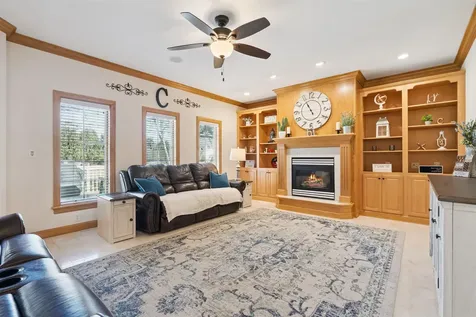 3023 Wellington Drive Cedar Falls IA 50613