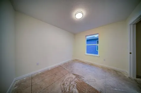 610 Wallgate Avenue Waterloo IA 50701