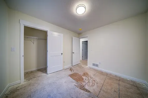 610 Wallgate Avenue Waterloo IA 50701