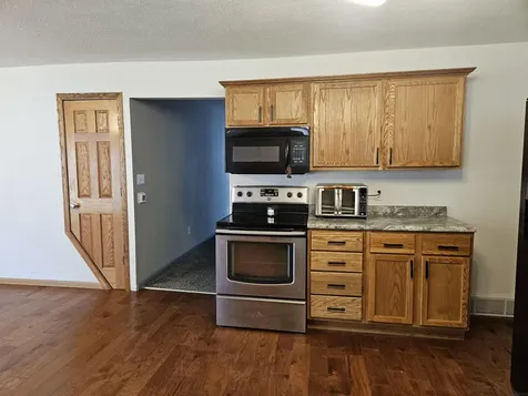 107 9th Avenue SE Oelwein IA 50662