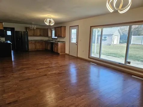 107 9th Avenue SE Oelwein IA 50662
