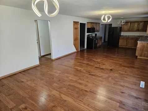 107 9th Avenue SE Oelwein IA 50662