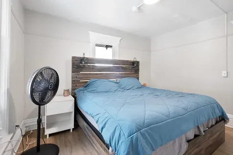 2007 College Street Cedar Falls IA 50613
